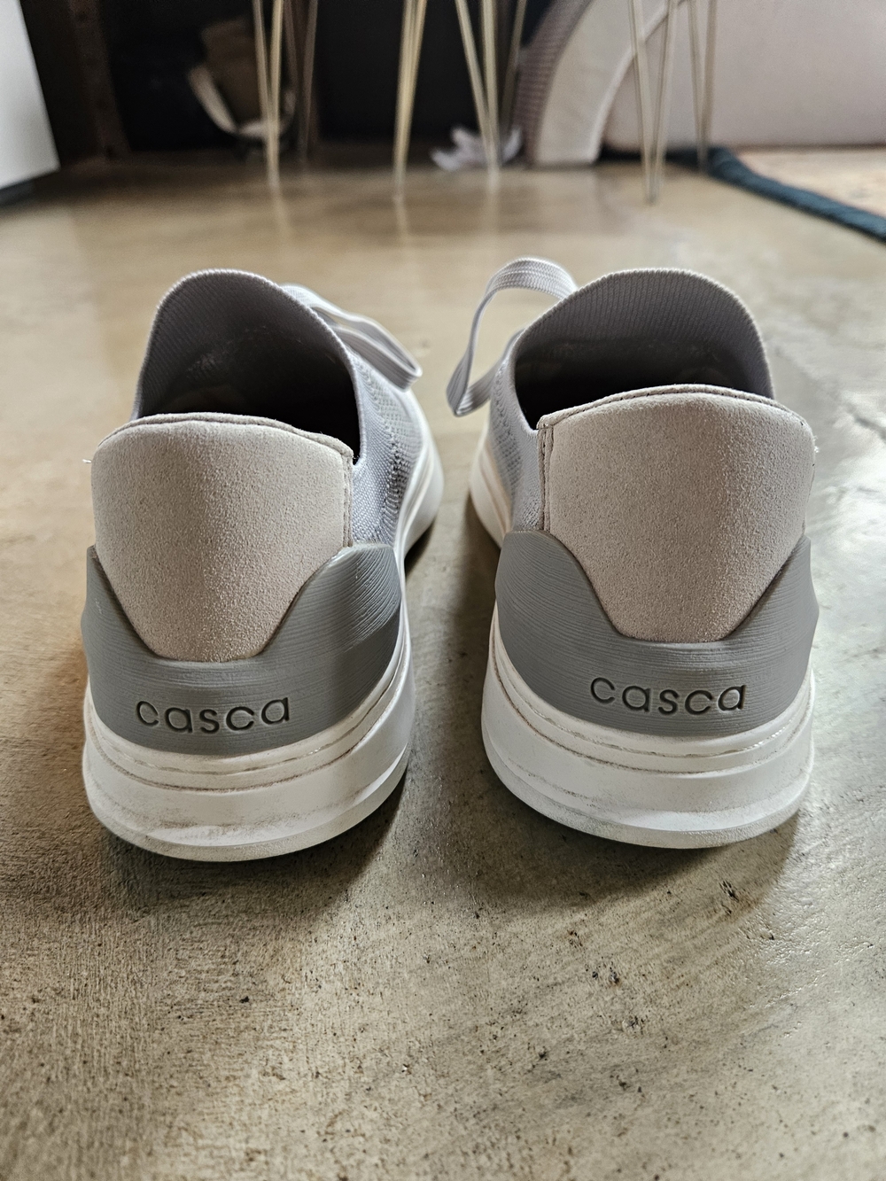 Casca Slip-On Sneakers (size 8US women)